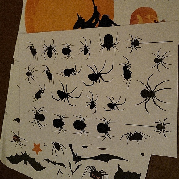 Halloween Themed Windoq Clings Decals Lot of 9 sheets New in Pack - Picture 6 of 6